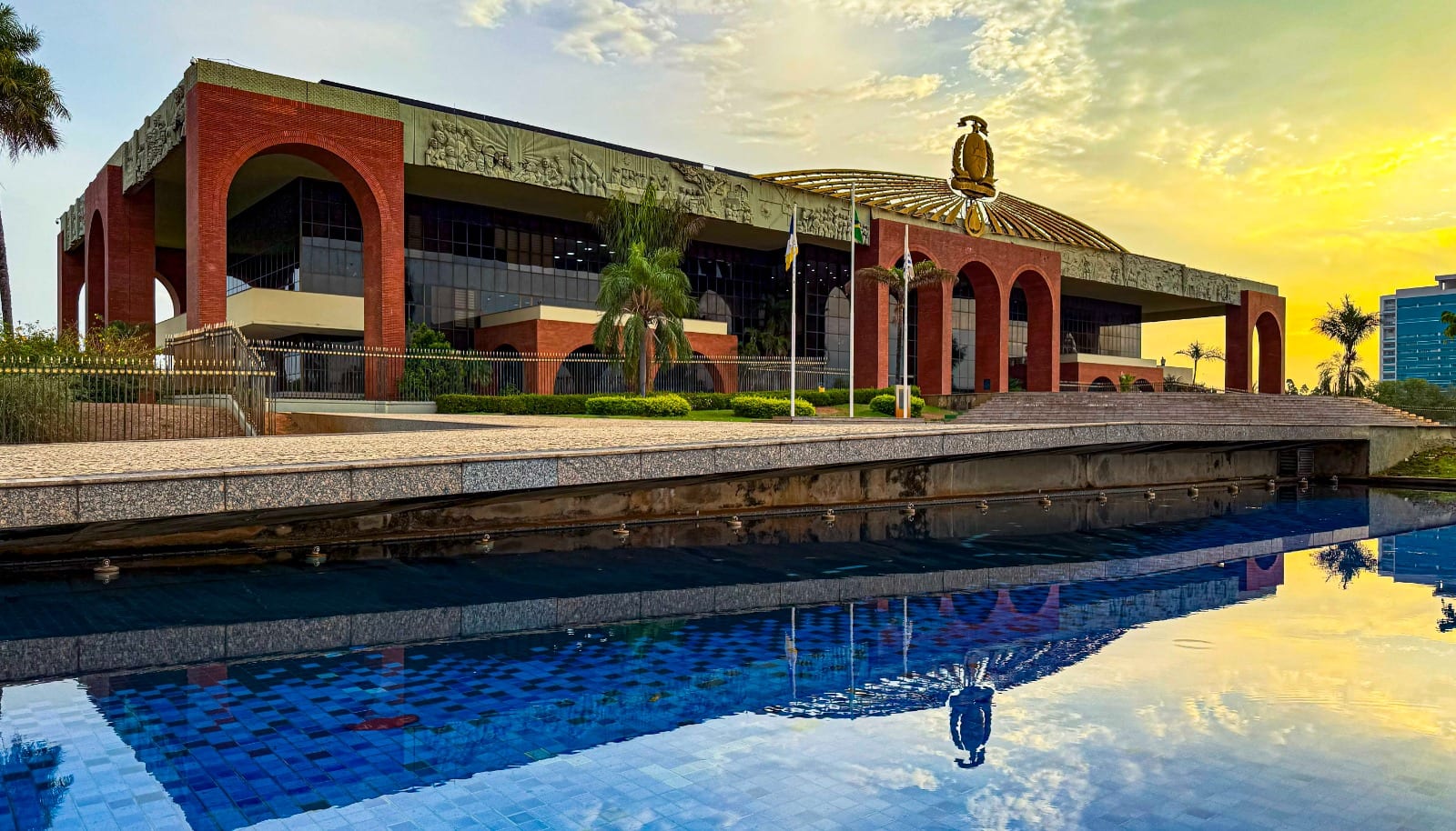 Governo do Tocantins transfere ponto facultativo do Dia do Servidor Público