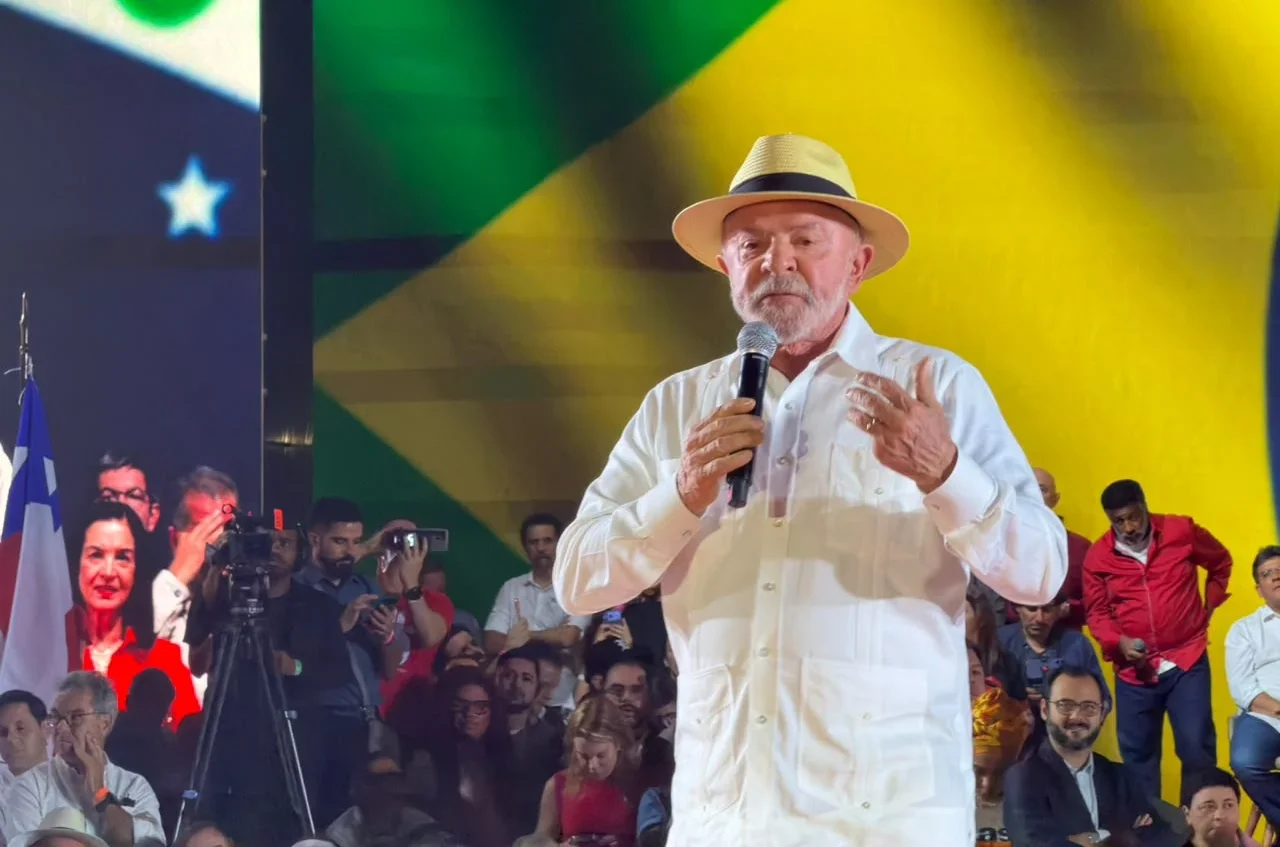 Lula se confirma como candidato à reeleição e destaca pautas centrais