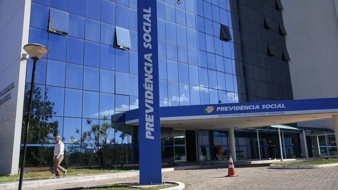 INSS atinge meta de atendimento sem fila e tempo médio de espera cai para 34 dias