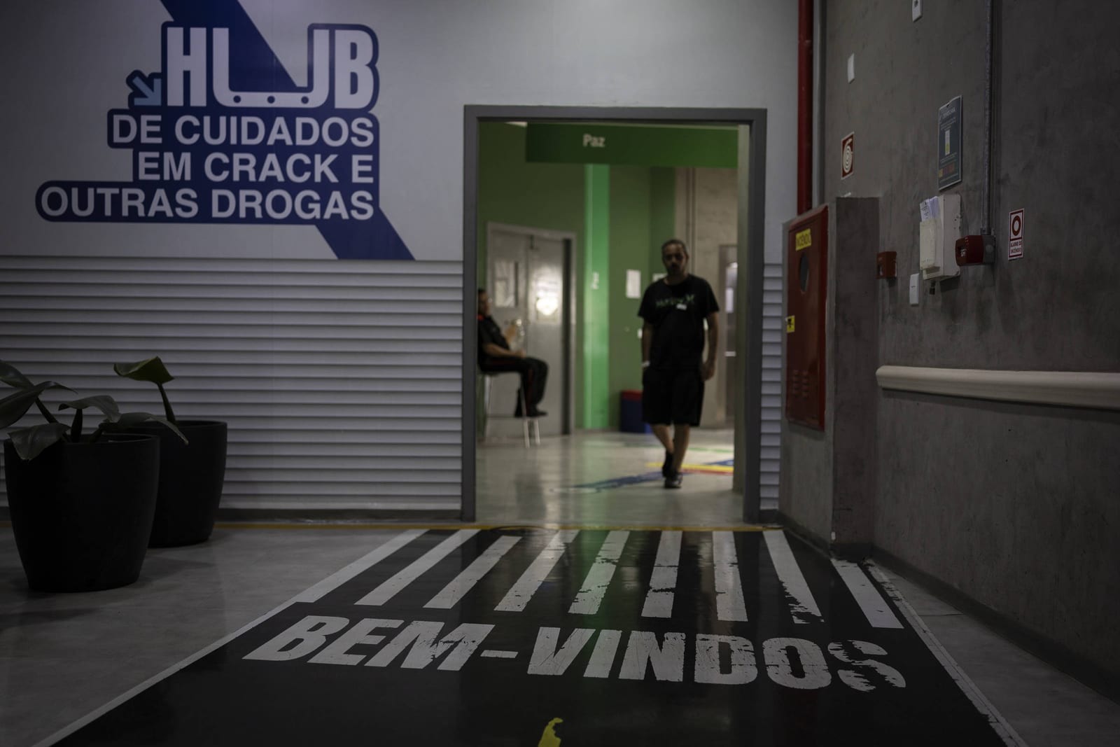 Tarcísio quer levar hubs da cracolândia ao interior de SP