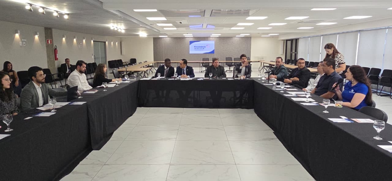 Fecomércio-GO recebe embaixador da Malásia para discutir oportunidades de negócios e cooperação internacional