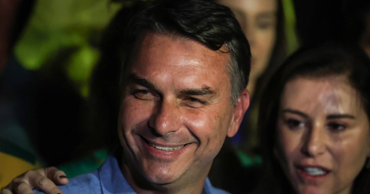 Os projetos que Flávio Bolsonaro poderia emplacar com a maioria no Congresso