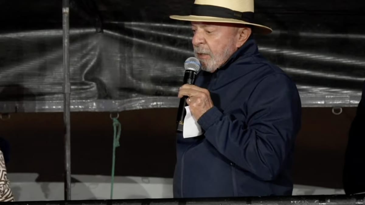 Lula: “votar nas mulheres de direita não dá certo”, em Guarulhos