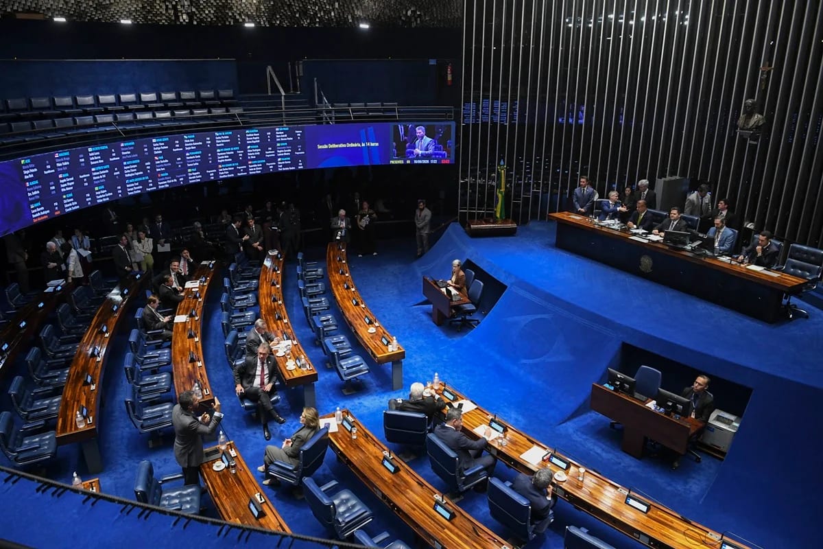 316 candidaturas ao Senado em 2026, queda de 12% em oito anos