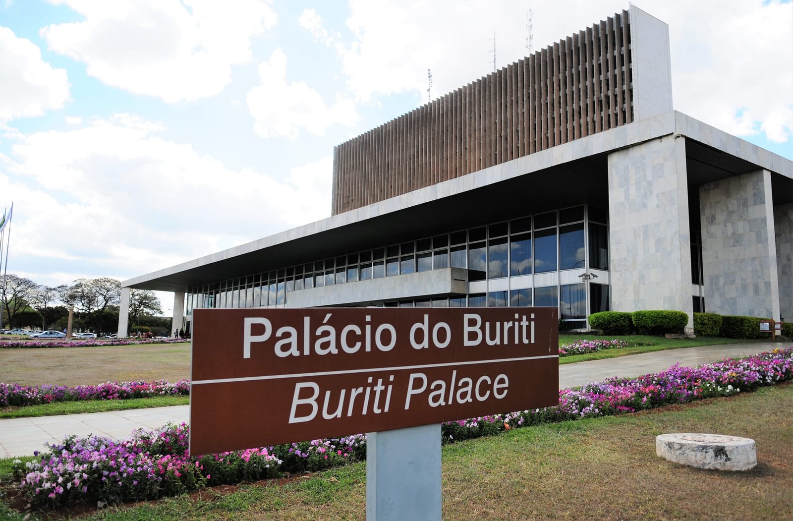 Governo do DF gastou R$ 34,9 milhões em publicidade apenas no terceiro trimestre deste ano