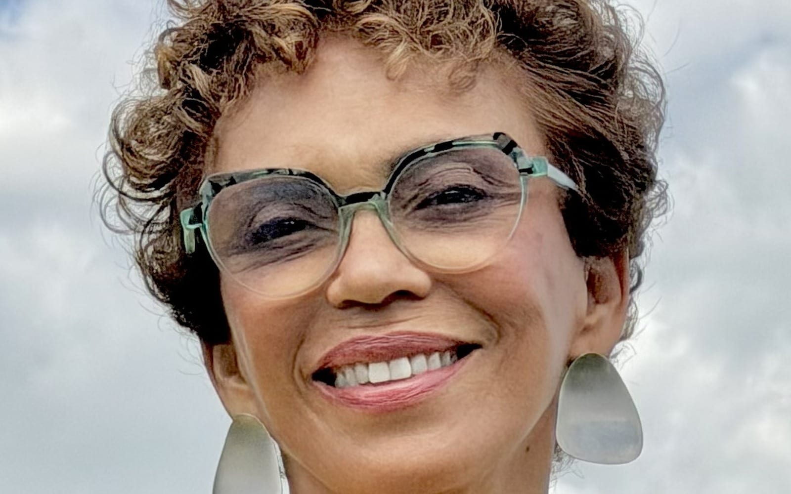 Senadora eleita do PT admite impeachment de ministro do STF: “Se a alternativa for o impeachment, nós teremos que fazer”