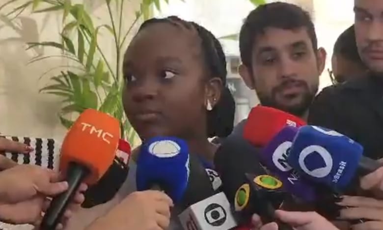 Ana Elisa aponta estratégia digital e foco em Flávio Bolsonaro para o segundo turno