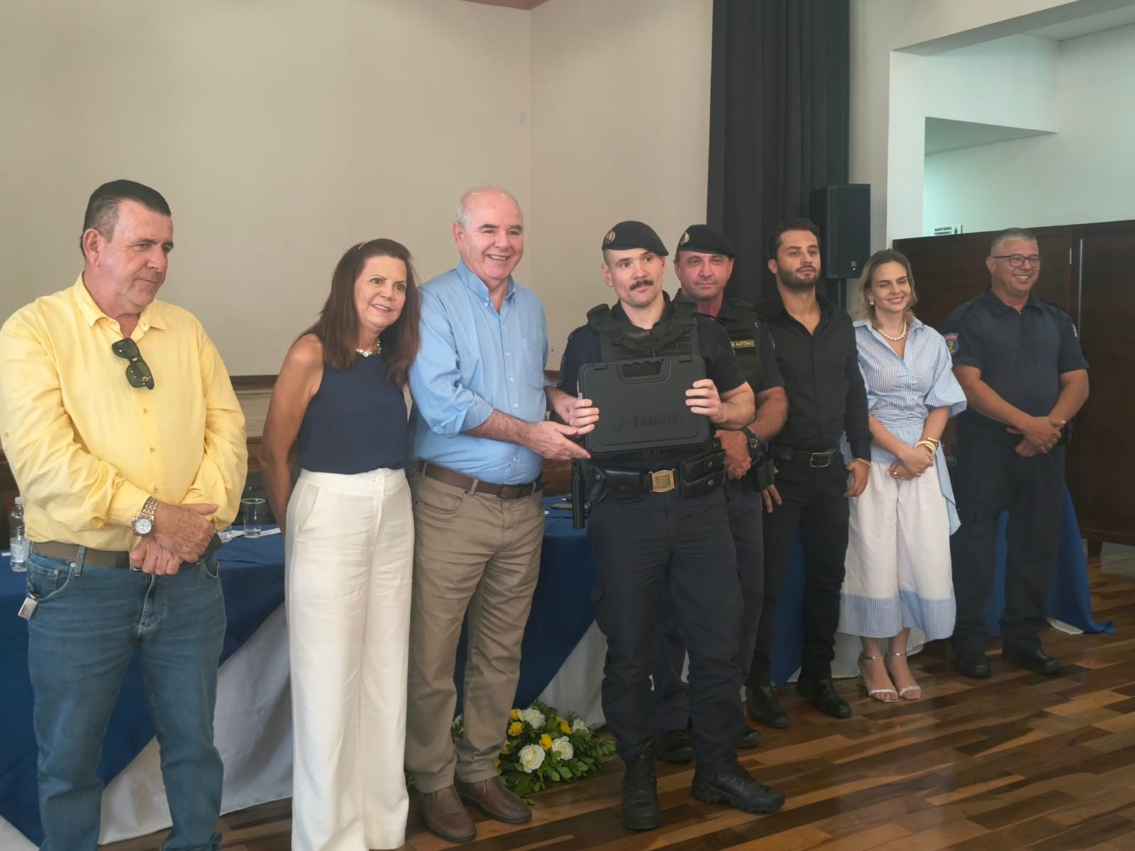 Prefeitura entrega viatura, armamentos e equipamentos à GCM de Vargem Grande do Sul