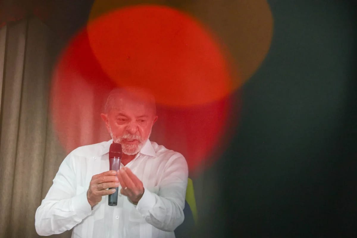 Perfil fantasma chamou lulistas de adoradores do diabo a 12 dias da eleição