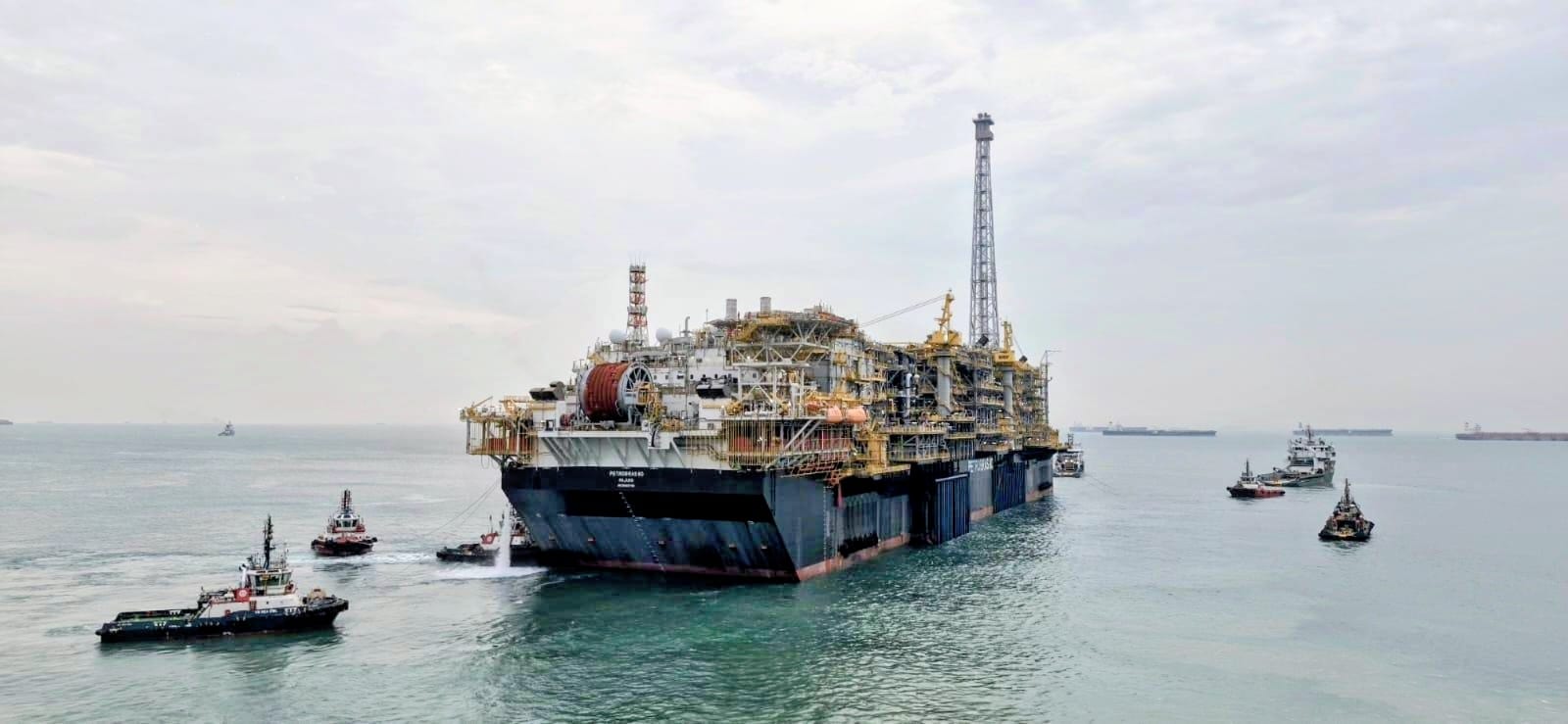 Participação de petroleiras estatais cresce no mundo e produção bate recorde no Brasil