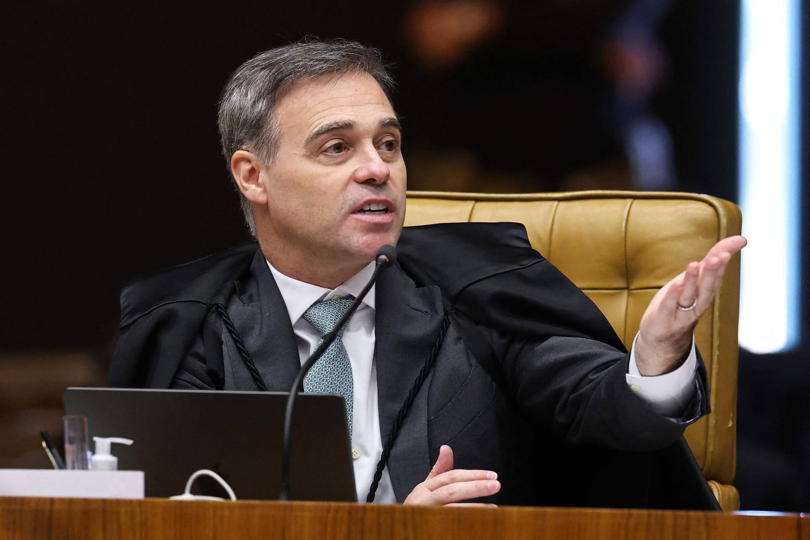 Prefeitura de SP acusa Flávio Dino de criar 'cortina de fumaça' sobre Mendonça