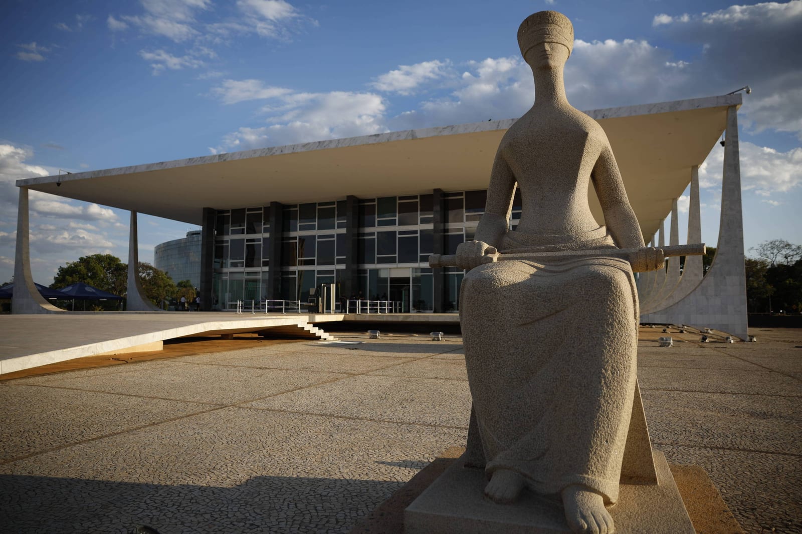 Bancada bolsonarista articula proposta para tirar foro de autoridades do STF