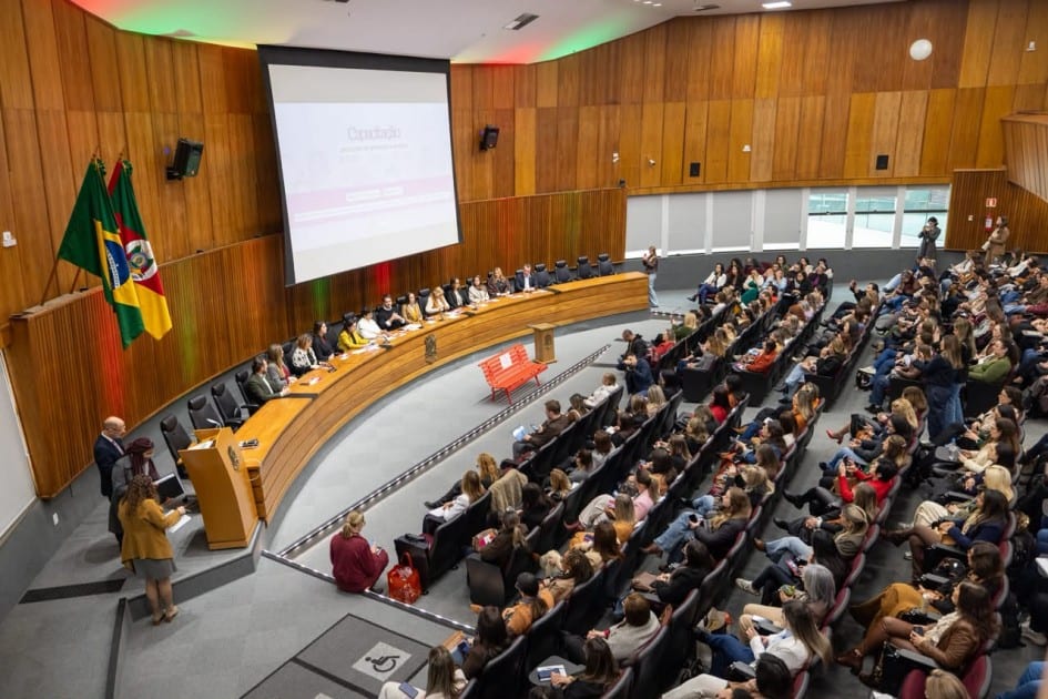 CRAM participa da Capacitação da Rede Municipal de Proteção à Mulher