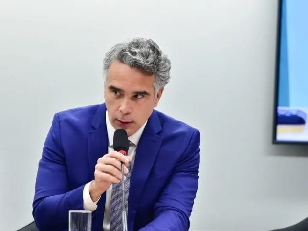 Comissão da Câmara aprova incentivos para empresas que contratarem jovens e indígenas
