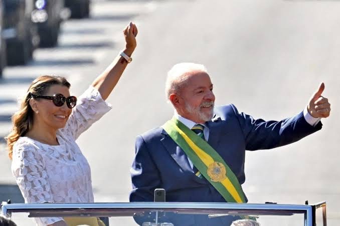 Lula promove desfile em Brasília para evitar problemas com a Justiça Eleitoral