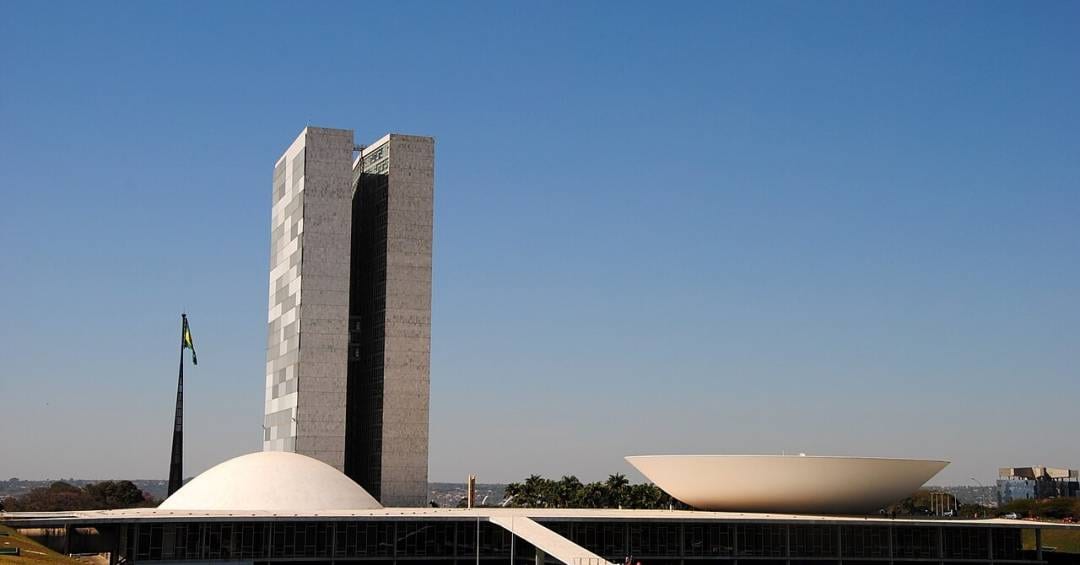 De Datena a Luís Fabiano: os famosos que são candidatos nas eleições de 2026