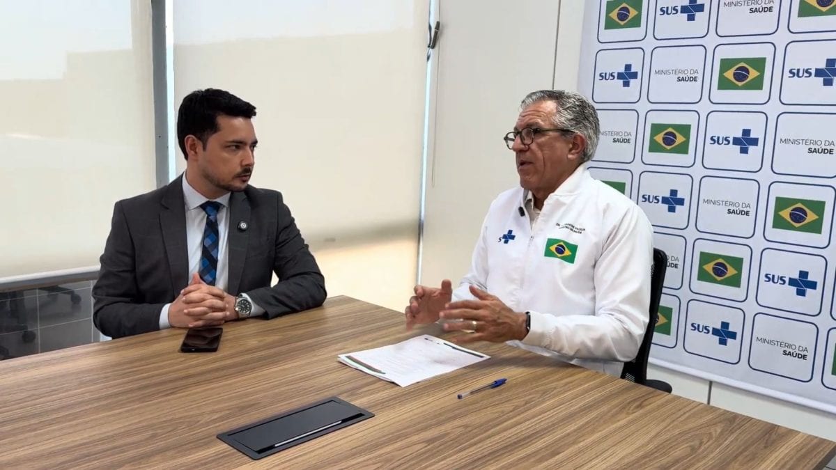 Padilha rebate movimento antivacina e alerta para surto nos EUA