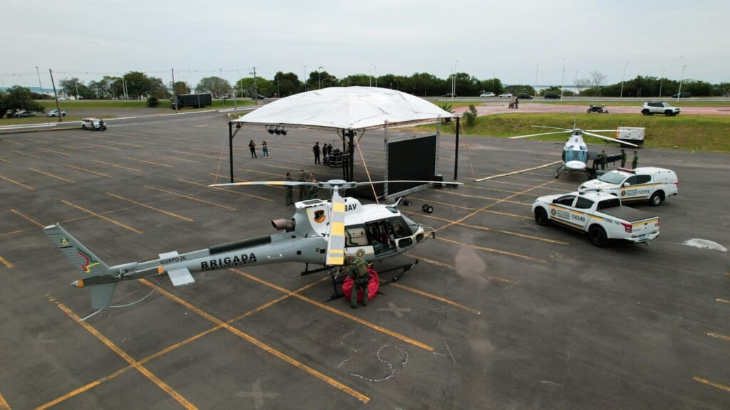 Brigada Militar recebe dois helicópteros para fortalecer operações no RS