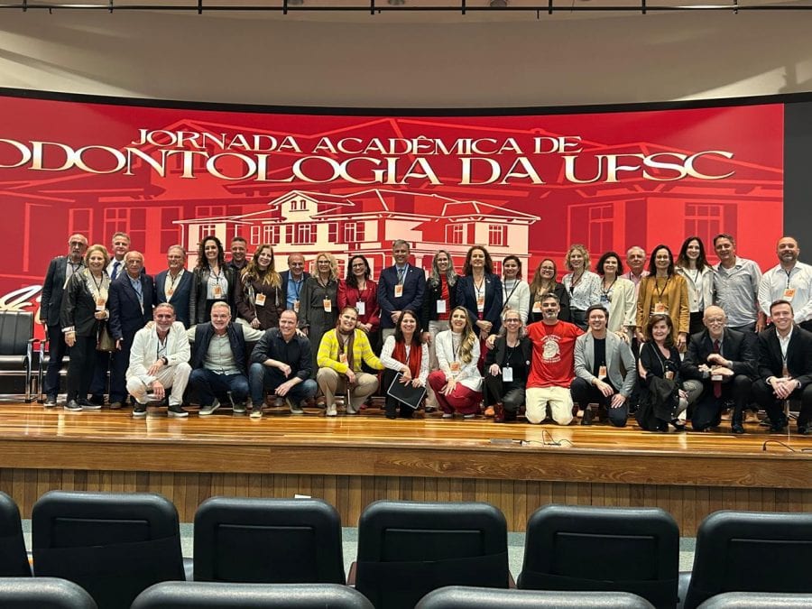 Odontologia da UFSC comemora 80 anos de trajetória em evento na Alesc