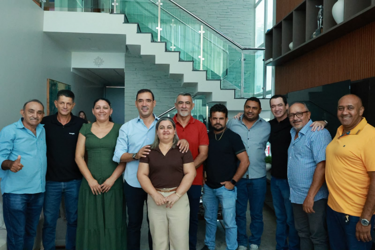Vicentinho Júnior ganha apoio forte em Silvanópolis