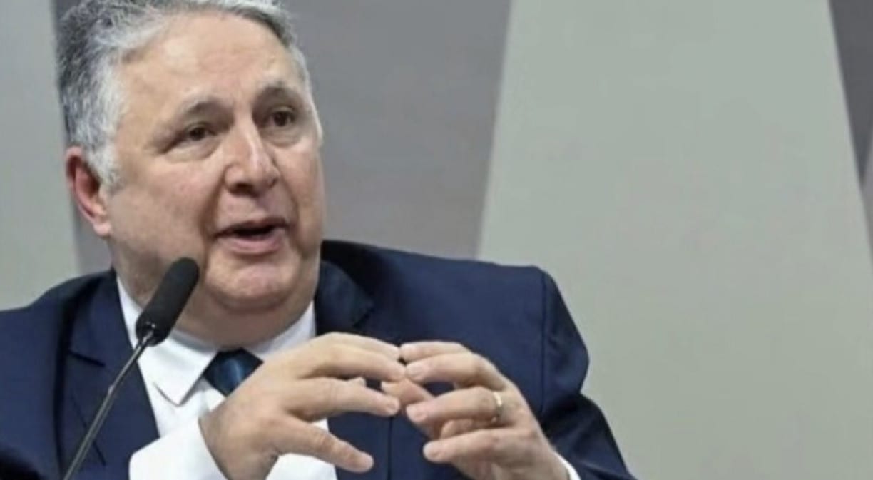 Garotinho desiste de recurso no TSE e pode mudar resultado da eleição no Rio