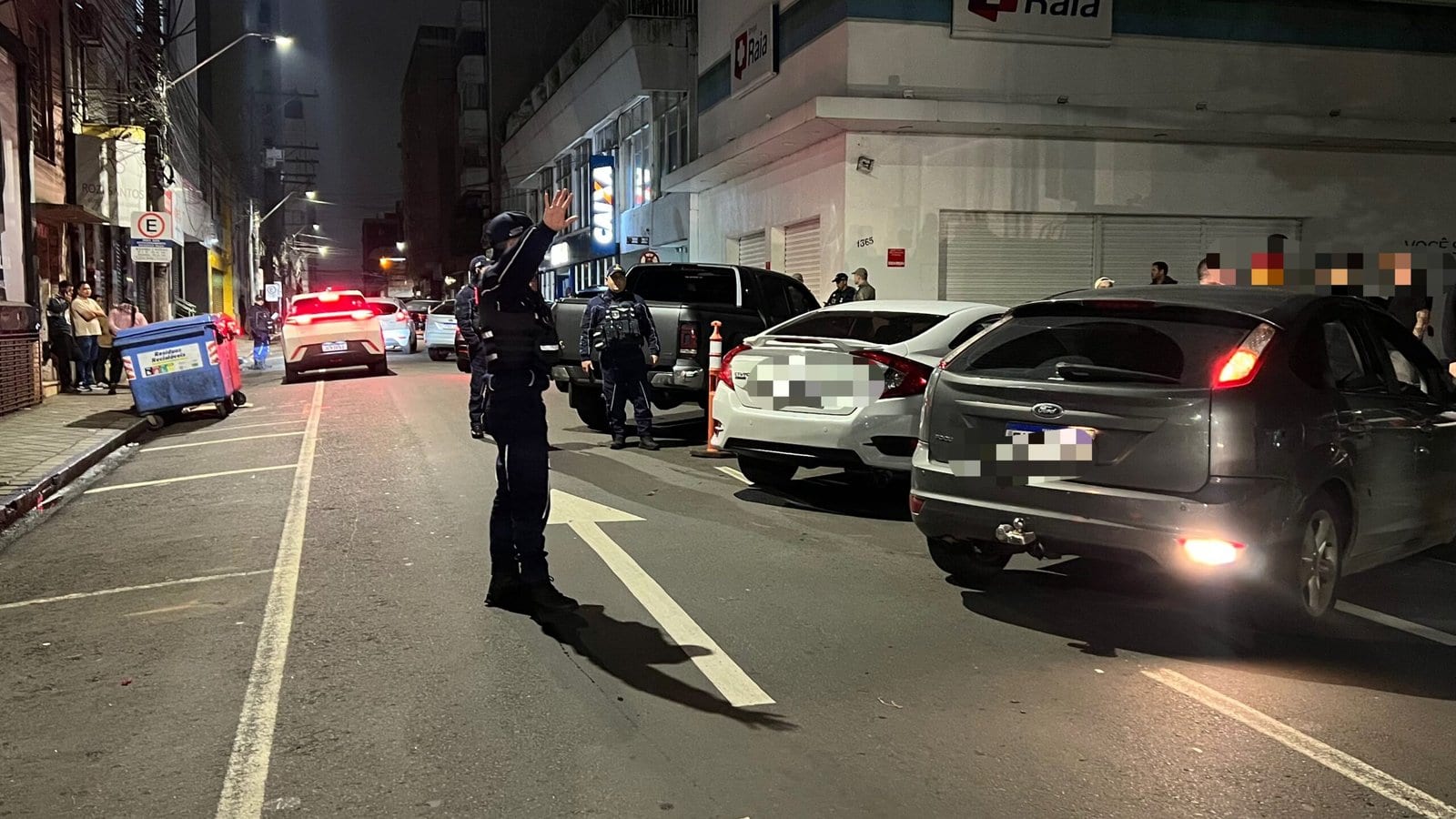 Operação Balada Segura autua 33 condutores por álcool em Passo Fundo