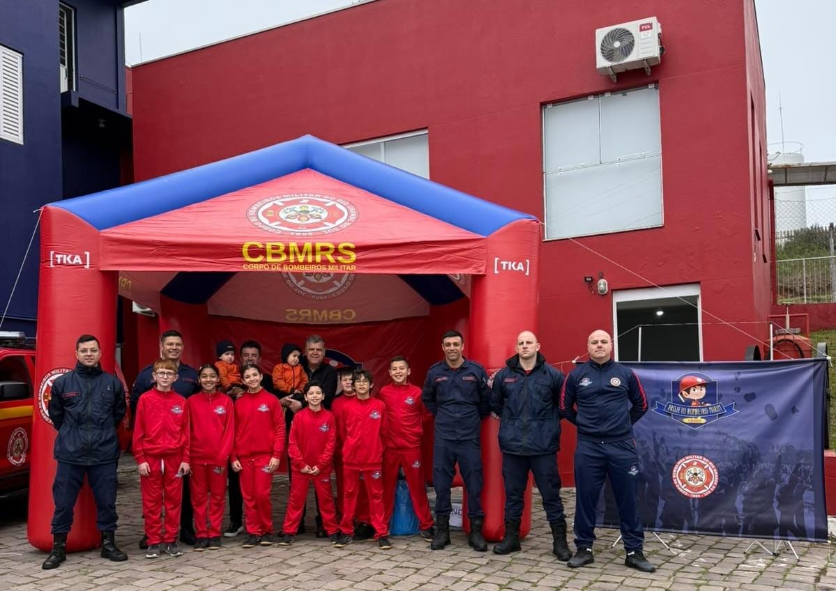 TKA doa dois gazebos ao Corpo de Bombeiros de Flores da Cunha