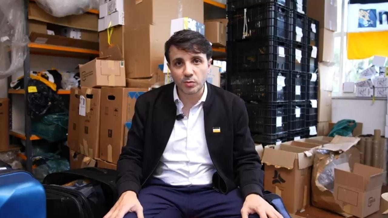 Renan Santos diz pagar "preço" por protestos contra Toffoli