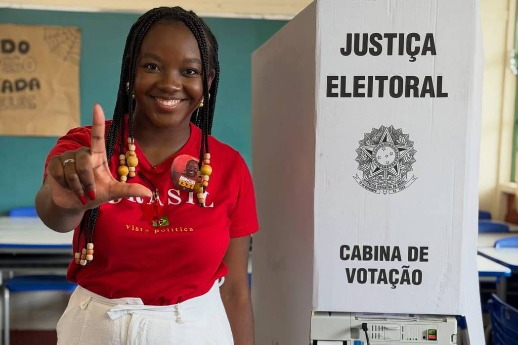 Nome forte de Lula para campanha online, deputada eleita Ana Elisa sofre ataques racistas nas redes