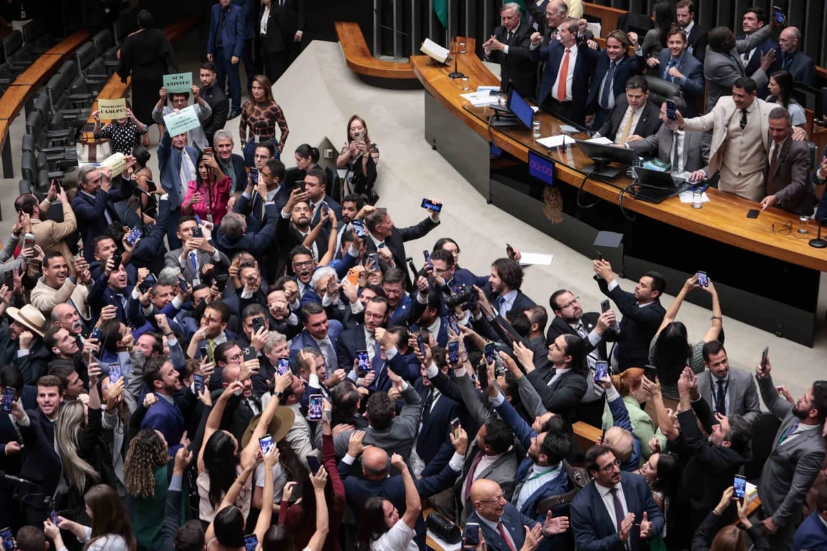 PL registra 568 candidaturas ao Congresso para as eleições de 2026