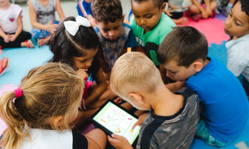 Matrículas e rematrículas da Rede Municipal de Ensino para 2027 iniciam na próxima segunda-feira