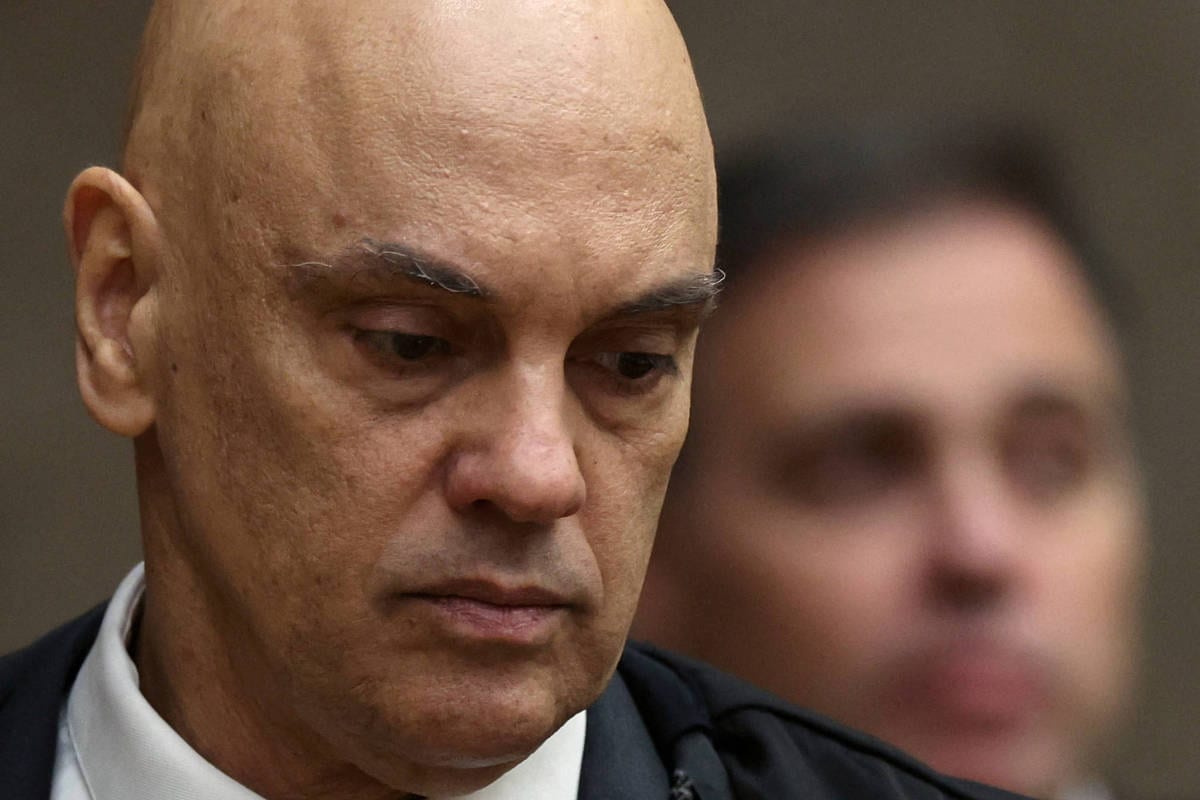 Moraes articula adiar julgamento do STF marcado para terça (15)