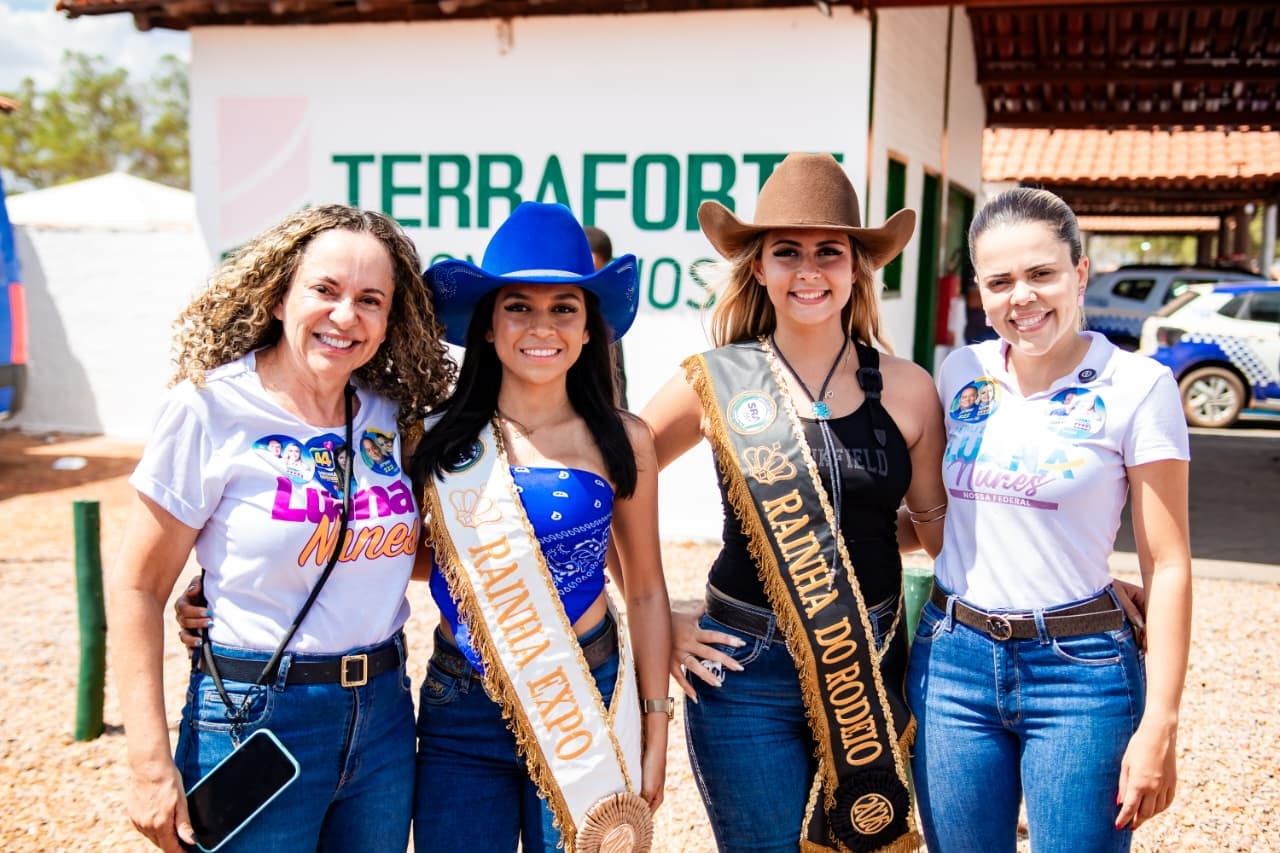 Luana Nunes participa da Cavalgada de Alvorada na 33ª Expo