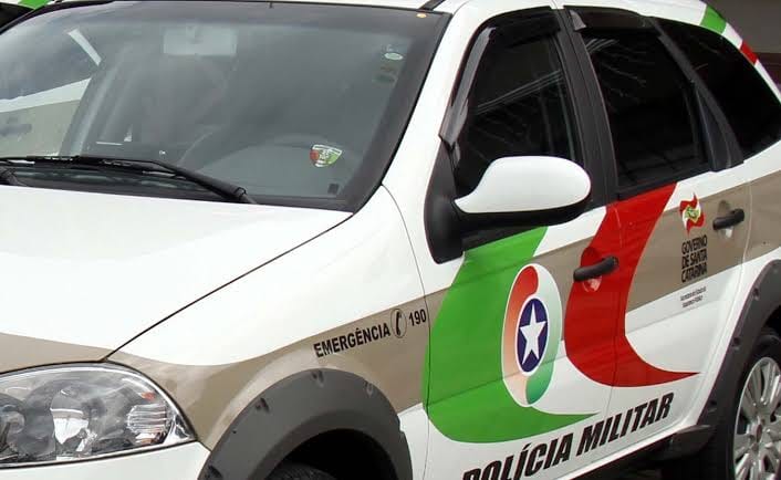 Acidente entre motocicleta e bicicleta mobiliza equipes de emergência no centro de Canoinhas