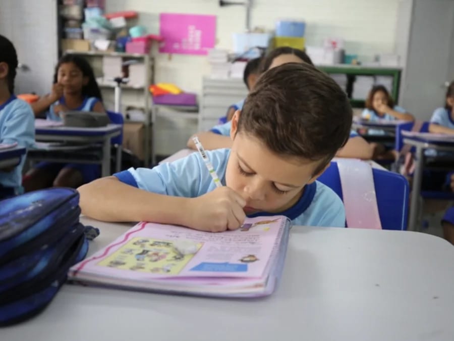 MEC torna oficina de Educação Financeira obrigatória em 26 mil escolas