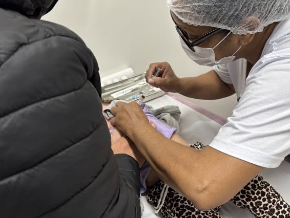 Campanha de Multivacinação para menores de 15 anos segue até terça-feira em Araçatuba