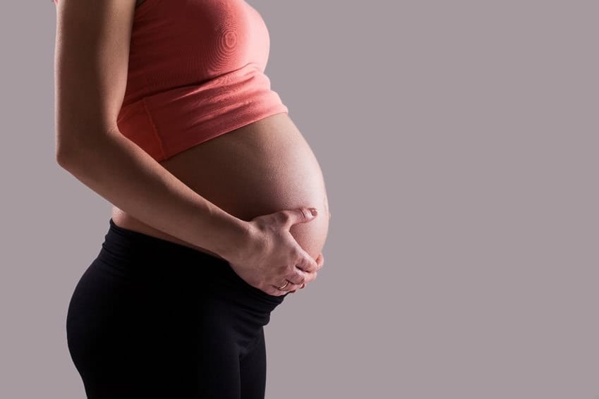STF garante licença-maternidade igualitária para mães biológicas e adotantes
