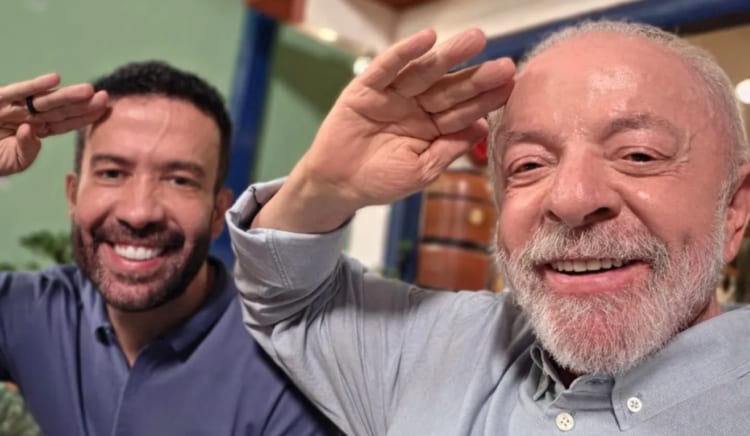 Exército do Lula atinge 10 milhões de seguidores no WhatsApp