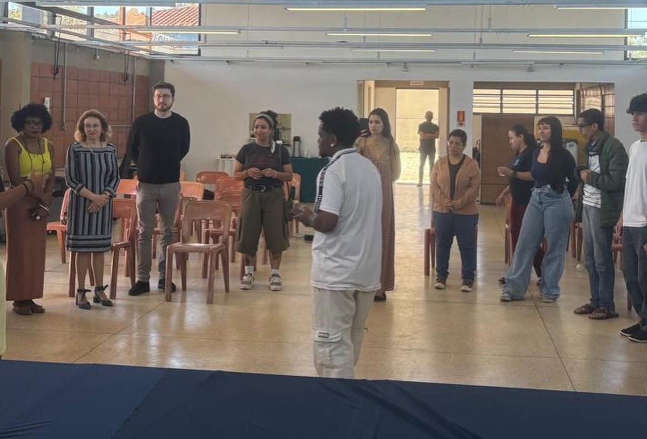 Prefeita Elaine Brambilla participa do 2º Fórum Municipal da Juventude em Araras