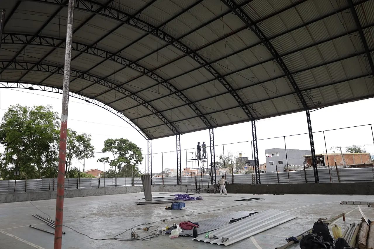 Suzano avança com as obras de revitalização da quadra do Jardim São José