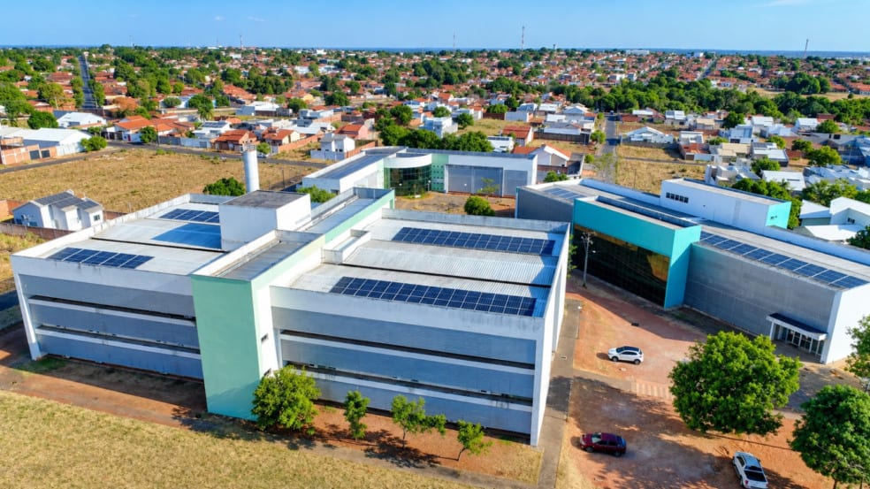 UFNT lança seleção para professores substitutos com remuneração de até R$ 8,3 mil