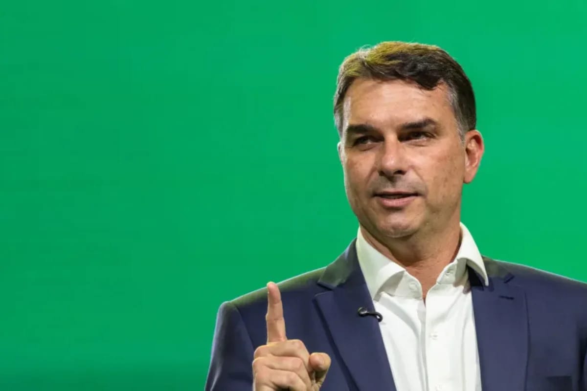Entidades europeias veem riscos geopolítico, ambiental e comercial com Flávio Bolsonaro