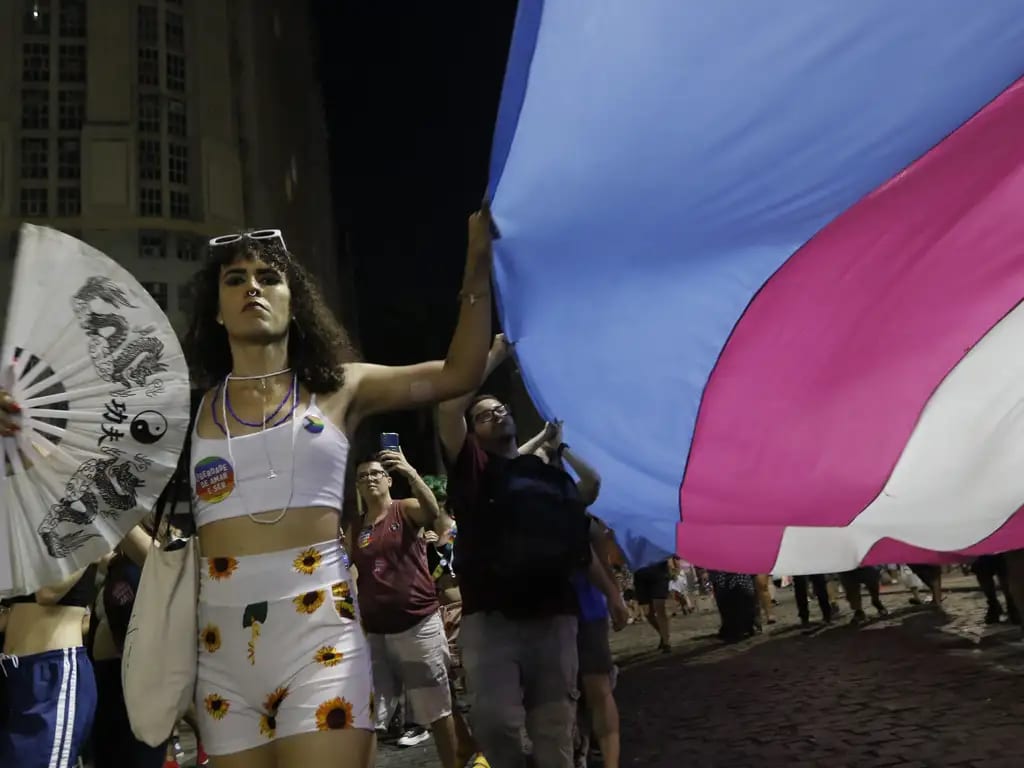 5ª Marcha Trans & Travesti ocupa o centro do Rio neste sábado (19)