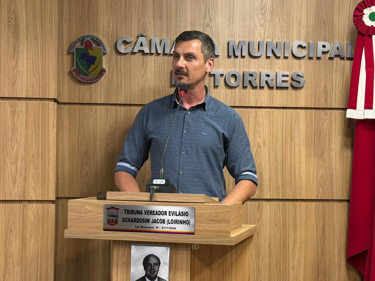 Secretário de Esporte e Cultura de Torres fala sobre patrimônio histórico e políticas culturais na Câmara