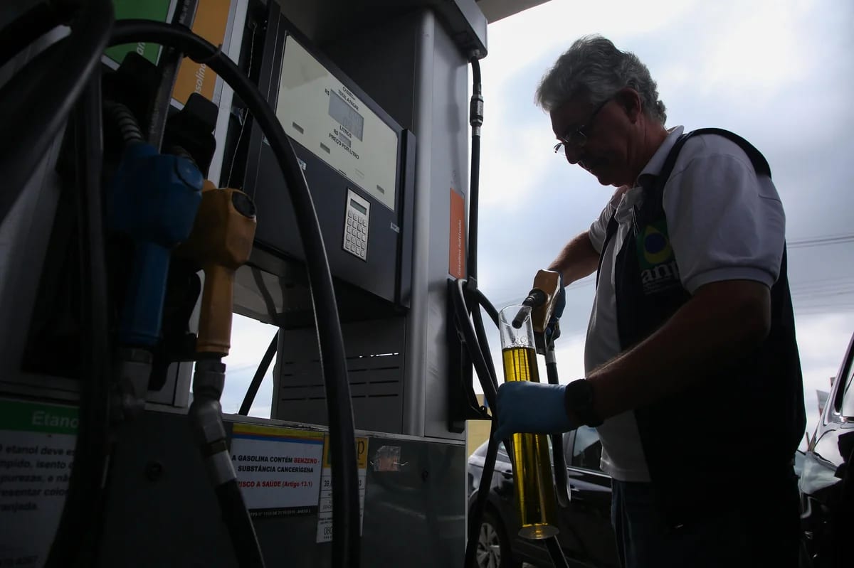 Governo federal prorroga por mais 30 dias a subvenção ao diesel