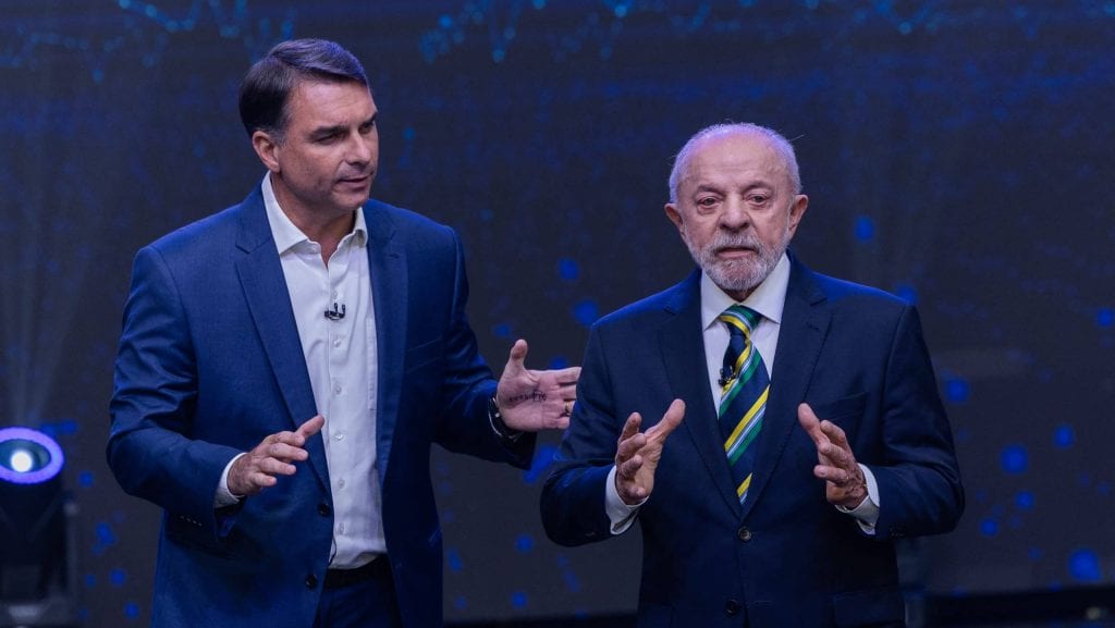 Abstenção cai no exterior e Lula avança em parcial de 171 urnas