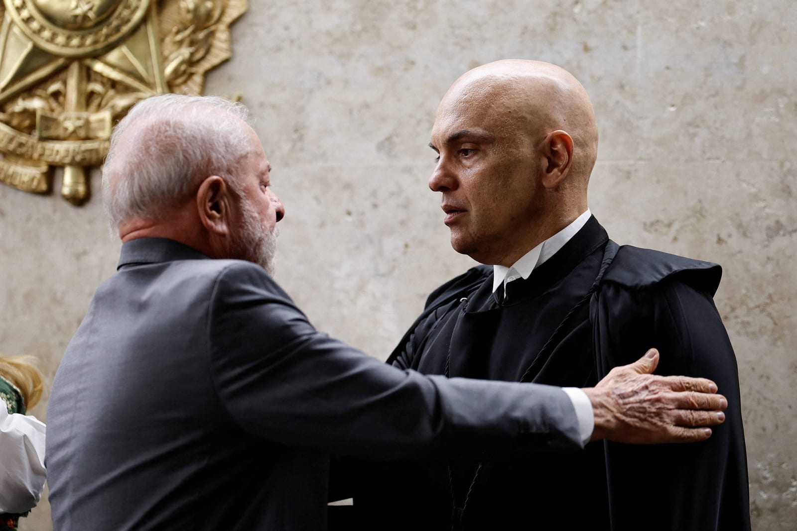 Aliados aconselham Lula a se afastar de Alexandre de Moraes
