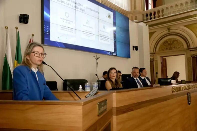 Saúde digital e inaugurações dominam apresentação na Câmara de Curitiba
