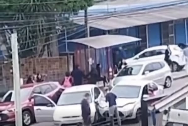 Colisão entre dois veículos deixa mulher ferida em Bento Gonçalves