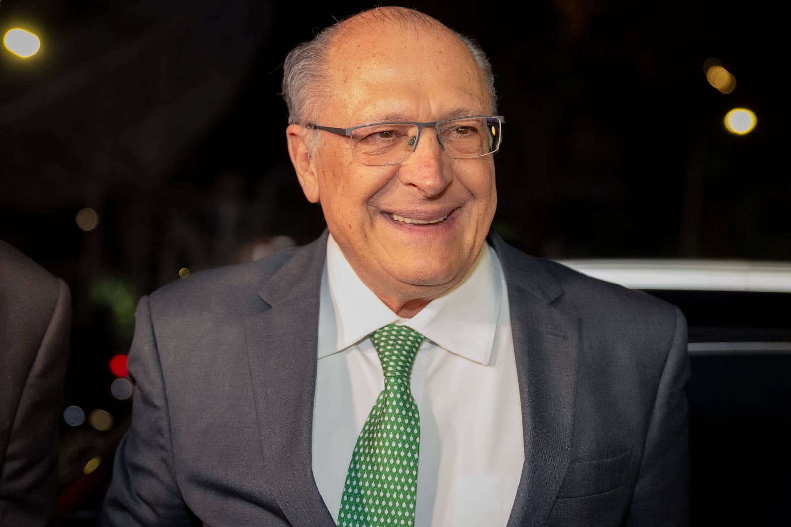 Alckmin acompanha missa em Aparecida após polêmica eleitoral com santa padroeira